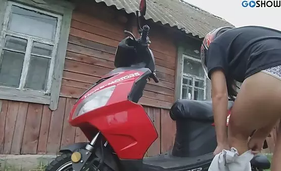 Motorcycle Masturbator Naked Ride and Barefoot Fingering